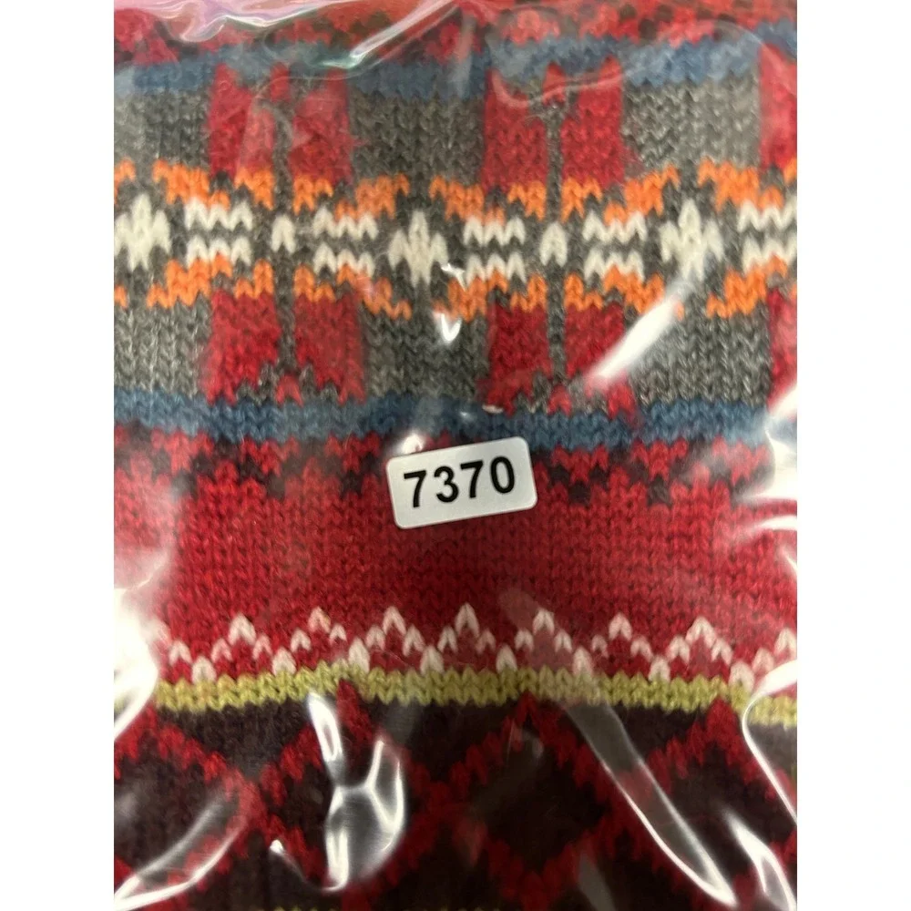 Fair Isle‎ Nordic Joe Boxer Women Red Knit Geometric Snowflake Winter Scarf